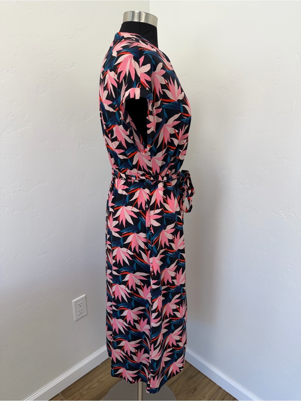 Boden Nicola Black Pink Bird of Paradise Button Up Midi Shirt Dress Size 8 - Picture 7 of 14